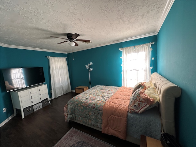 bedroom with crown molding, dark hardwood / wood-style floors, a textured ceiling, and ceiling fan