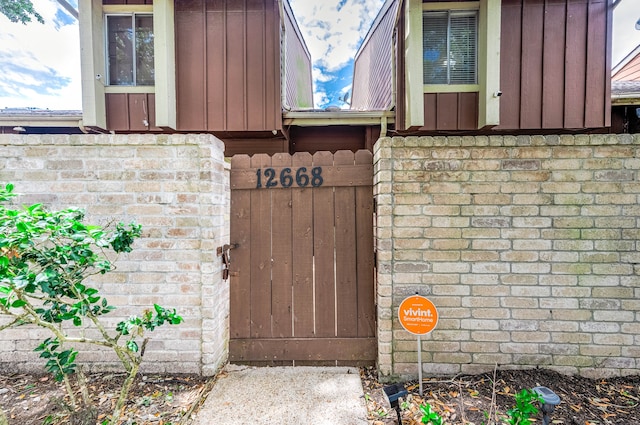 view of property entrance