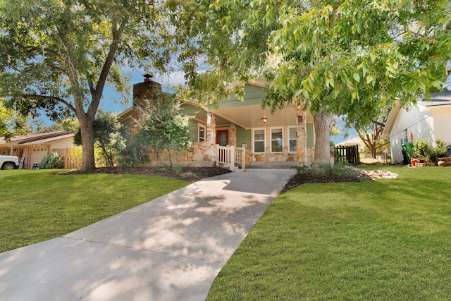 view of front facade featuring a porch and a front yard