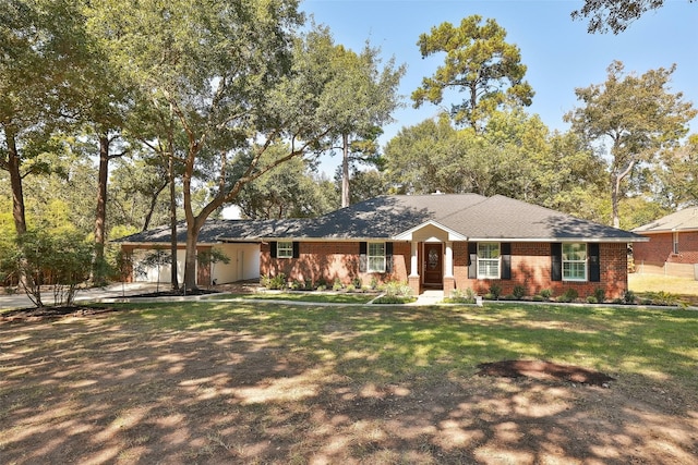 ranch-style home with a front yard