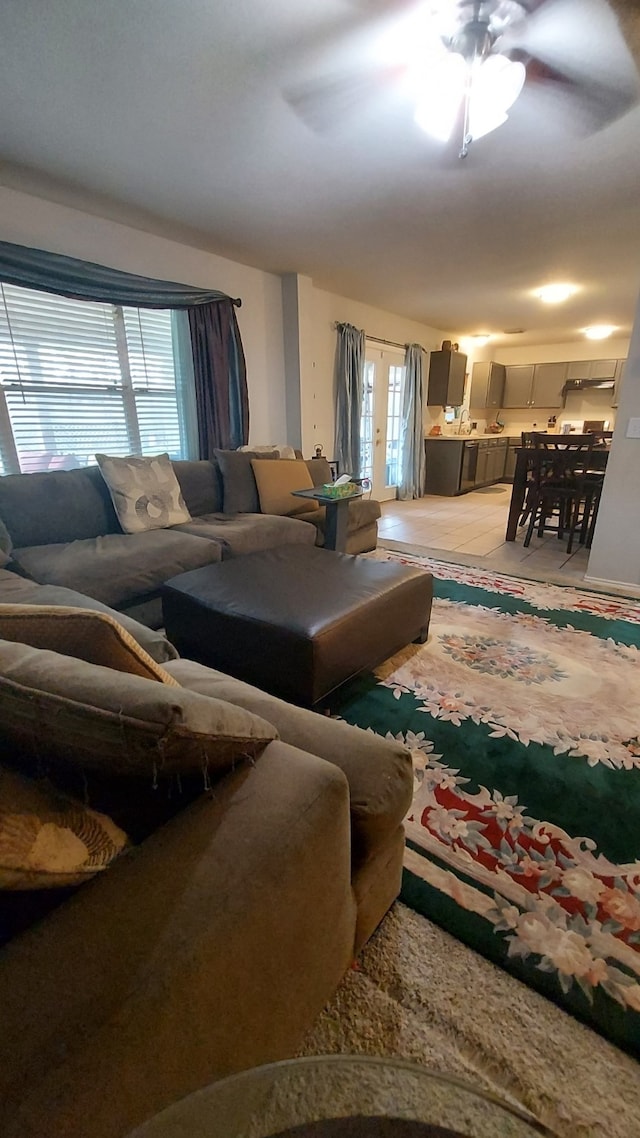 living room featuring ceiling fan