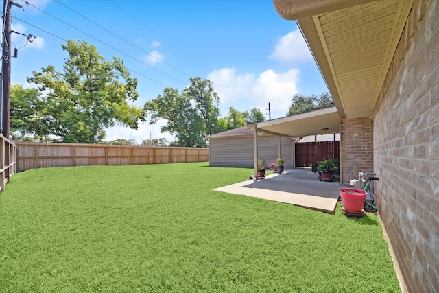 view of yard with a patio area