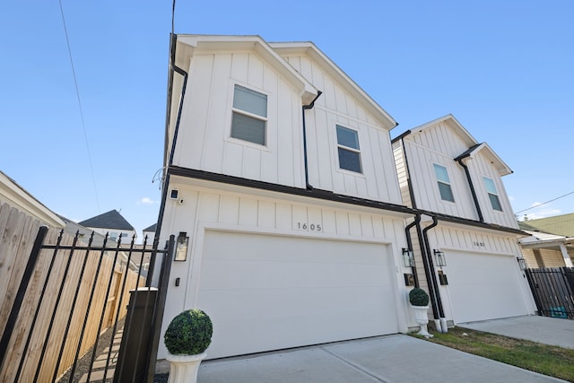 view of front of house featuring a garage