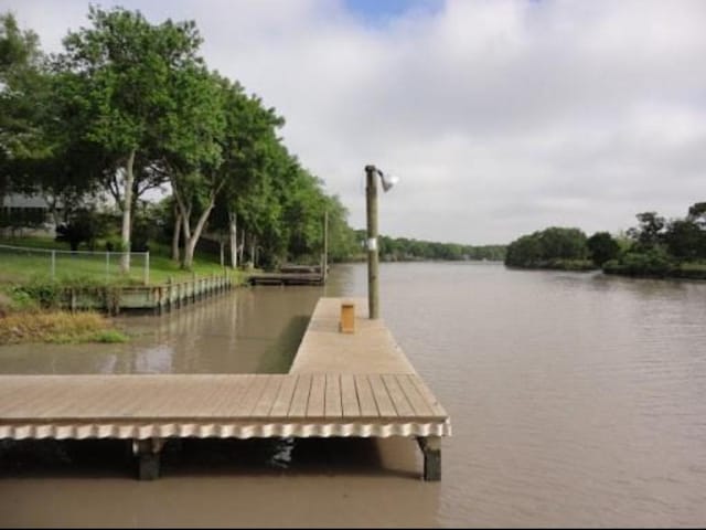 0 Riverside Dr, Palacios, TX 77465