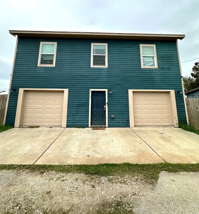 view of front facade featuring a garage