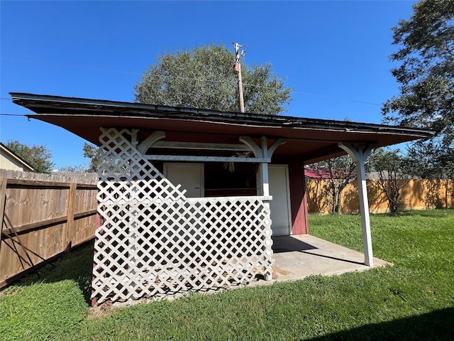 exterior space with a yard