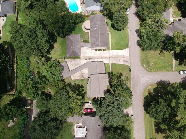 696 Ravensworth Dr, Conroe, TX 77302 - aerial view