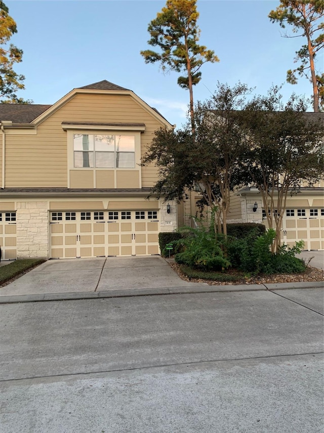 view of front of house featuring a garage