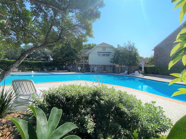 pool with fence