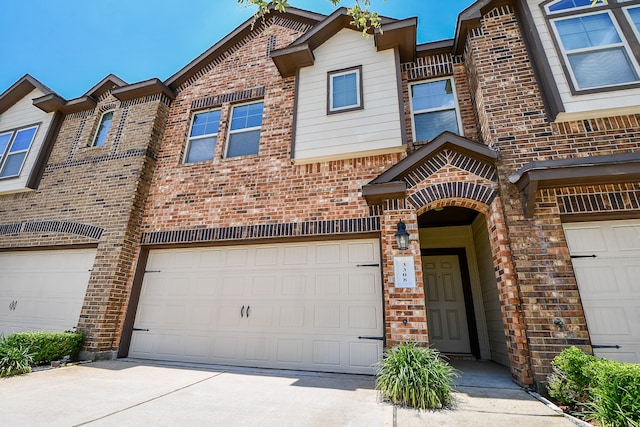 multi unit property with a garage