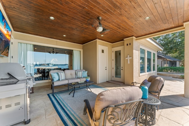 view of patio featuring ceiling fan and an outdoor hangout area