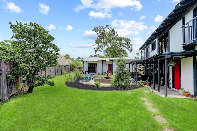 view of yard with a patio