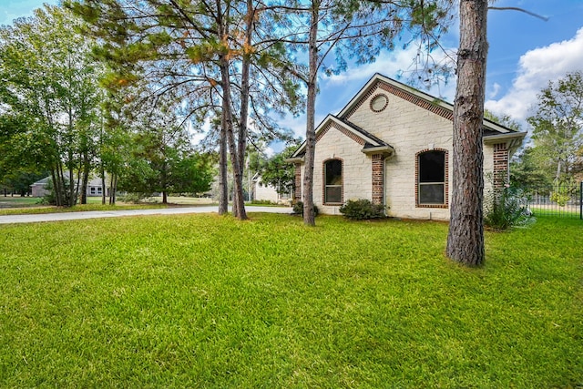 exterior space featuring a yard