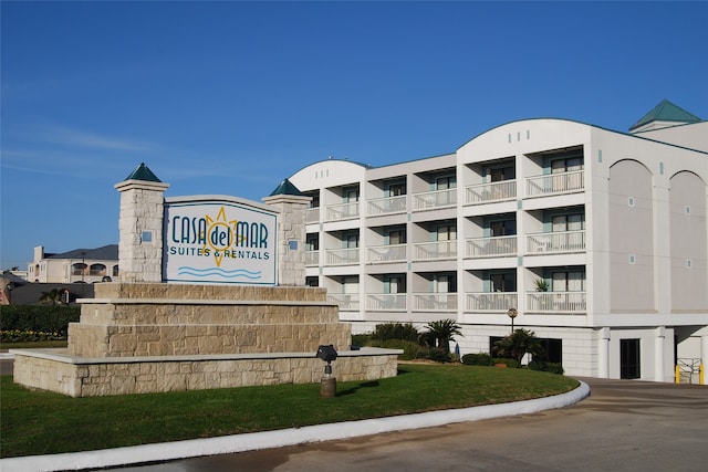 6102 Seawall Blvd Unit 161, Galveston, TX 77551 - view of apartment building / complex