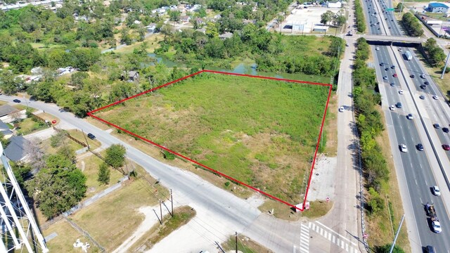 310 Cedar Ln, Channelview, TX 77530