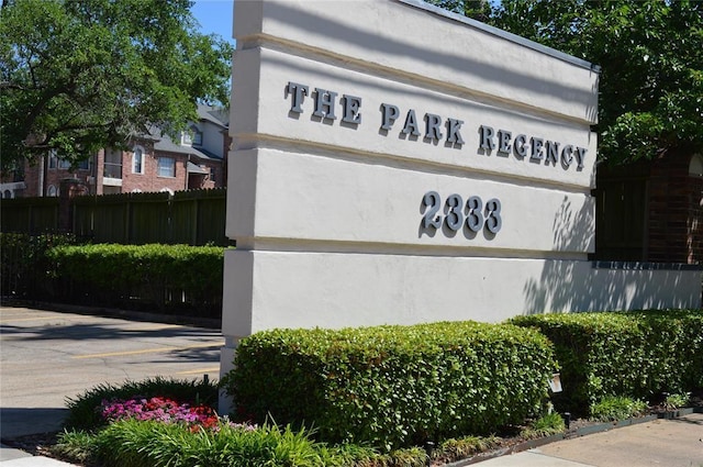 2333 Bering Dr Unit 139, Houston, TX 77057 - view of community / neighborhood sign