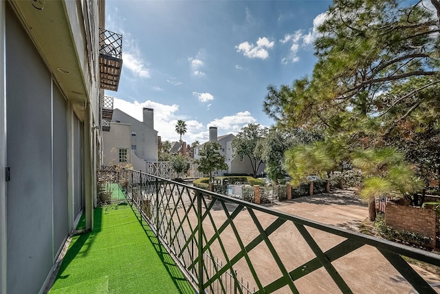 2333 Bering Dr Unit 139, Houston, TX 77057 - balcony with a residential view