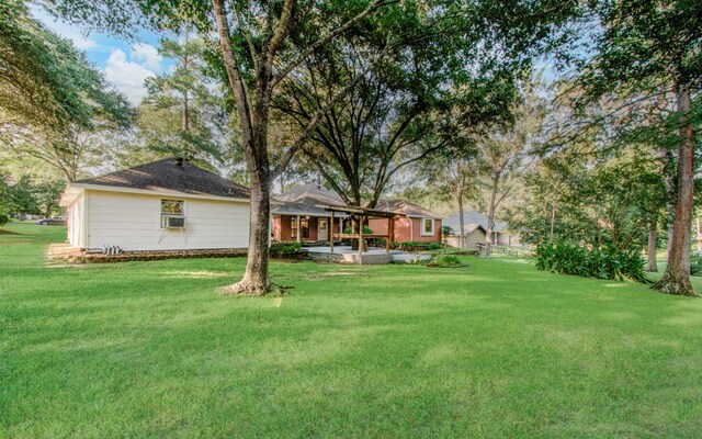 view of yard with a patio