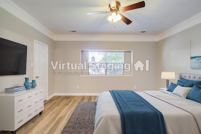 bedroom featuring light hardwood / wood-style floors, ornamental molding, and ceiling fan