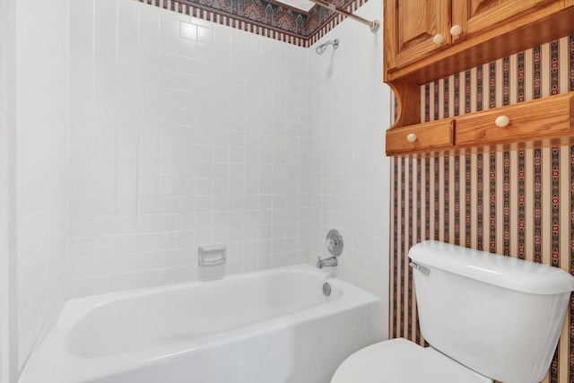 816 Lake Rd, Lake Jackson, TX 77566 - bathroom featuring toilet and  shower combination