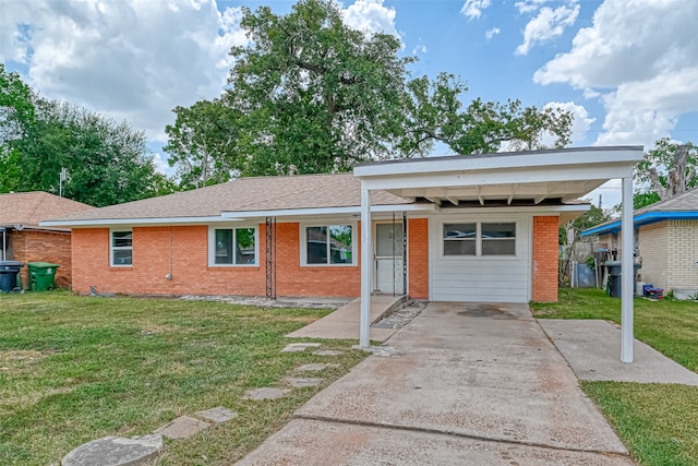 ranch-style house with a front lawn