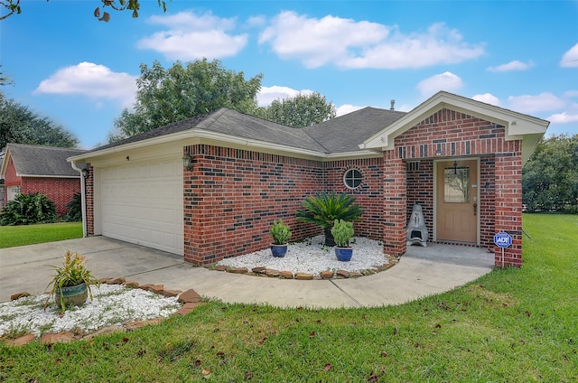 ranch-style home featuring a front lawn and a garage