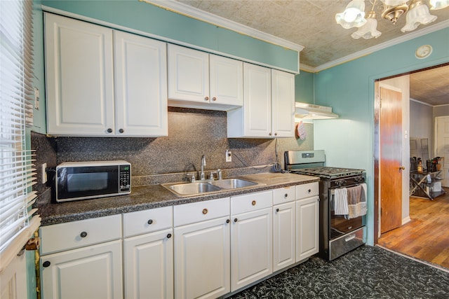 kitchen with stainless steel gas range oven, white cabinets, dark wood-type flooring, crown molding, and sink