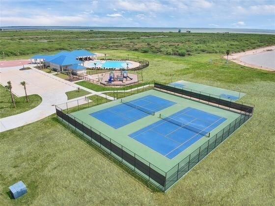 3303 Camp Hulen Dr, Palacios, TX 77465