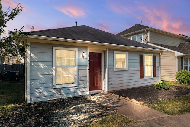 6106 Settlers Lake Cir E, Katy, TX 77449 - photo 1