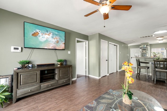 6106 Settlers Lake Cir E, Katy, TX 77449 - photo 5