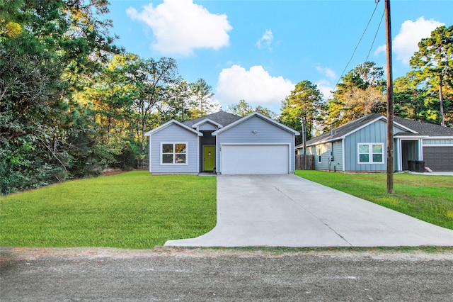 ranch-style home featuring a front lawn