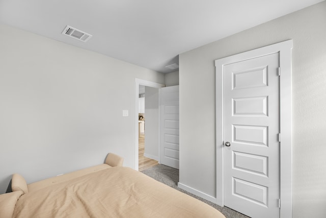 bedroom featuring carpet floors