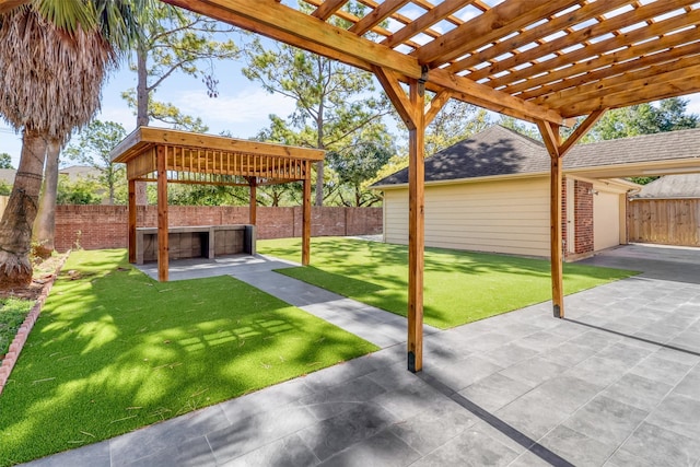 view of patio featuring a pergola