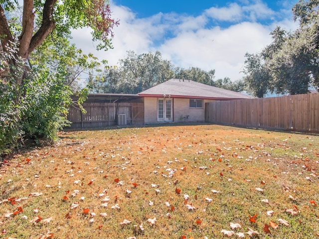 exterior space featuring a yard