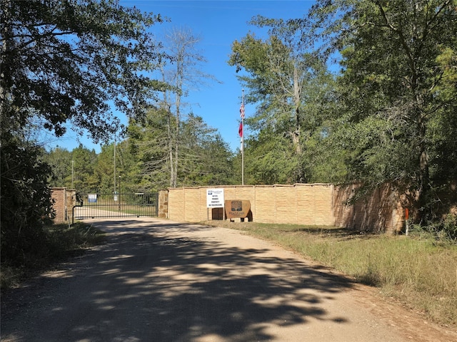 Listing photo 3 for TBD Big Buck Dr, Cleveland TX 77328