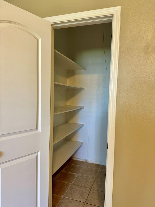 7029 N Holiday Dr, Galveston, TX 77550 - view of closet