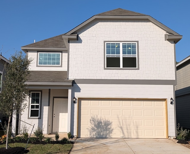 view of front property featuring a garage