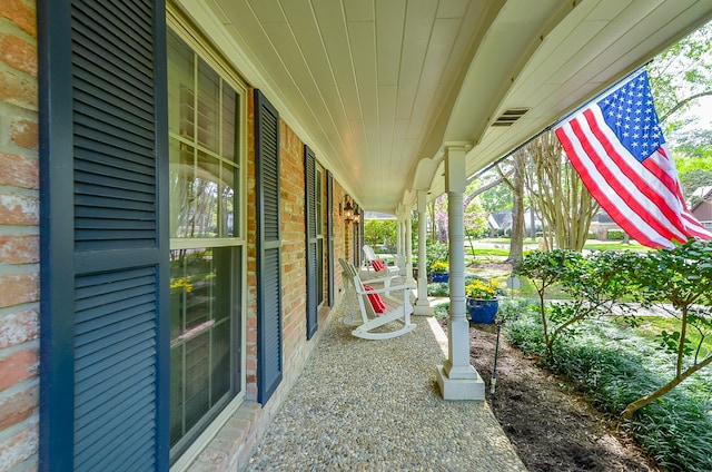 view of patio / terrace with covered porch