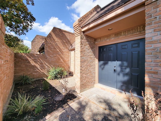 view of property entrance