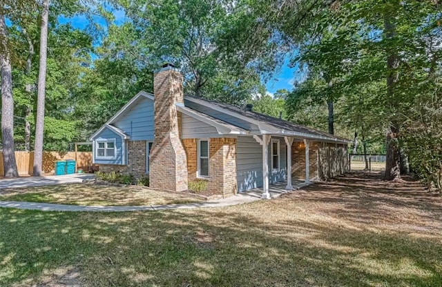 exterior space featuring a yard