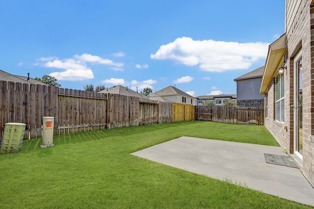 view of yard with a patio