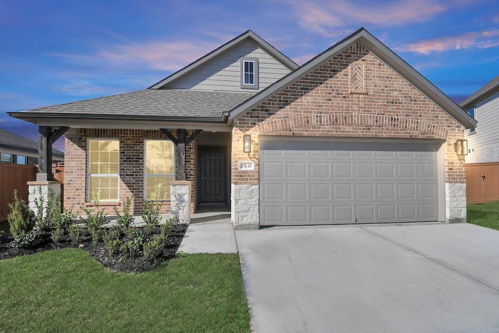 view of front of house featuring a garage