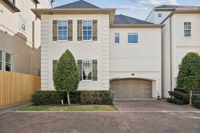 view of front facade with a garage