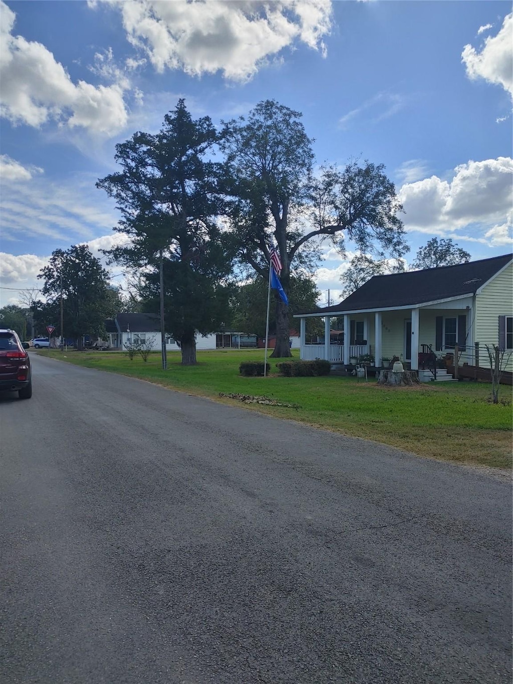 000 Pecan St, Sweeny, TX 77480