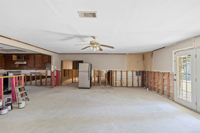 miscellaneous room featuring ceiling fan