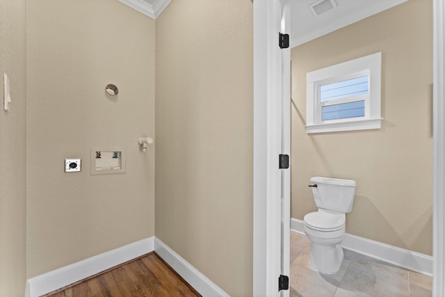 501 Cordell St, Houston, TX 77009 - laundry room featuring hookup for an electric dryer, washer hookup, ornamental molding, and baseboards