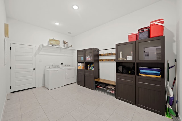 laundry area featuring washer and clothes dryer