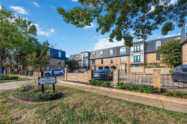 2400 N Braeswood Blvd Unit 314, Houston, TX 77030 - view of community with a residential view