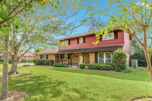 view of front of home with a front yard