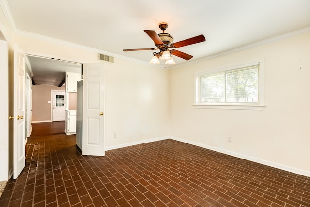 unfurnished room with ornamental molding and ceiling fan